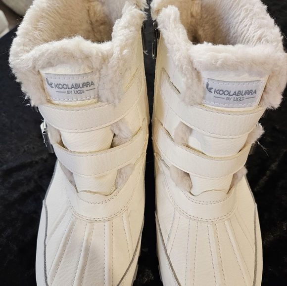 UGG Koolaburra White Boots Size 10 - Picture 1 of 5